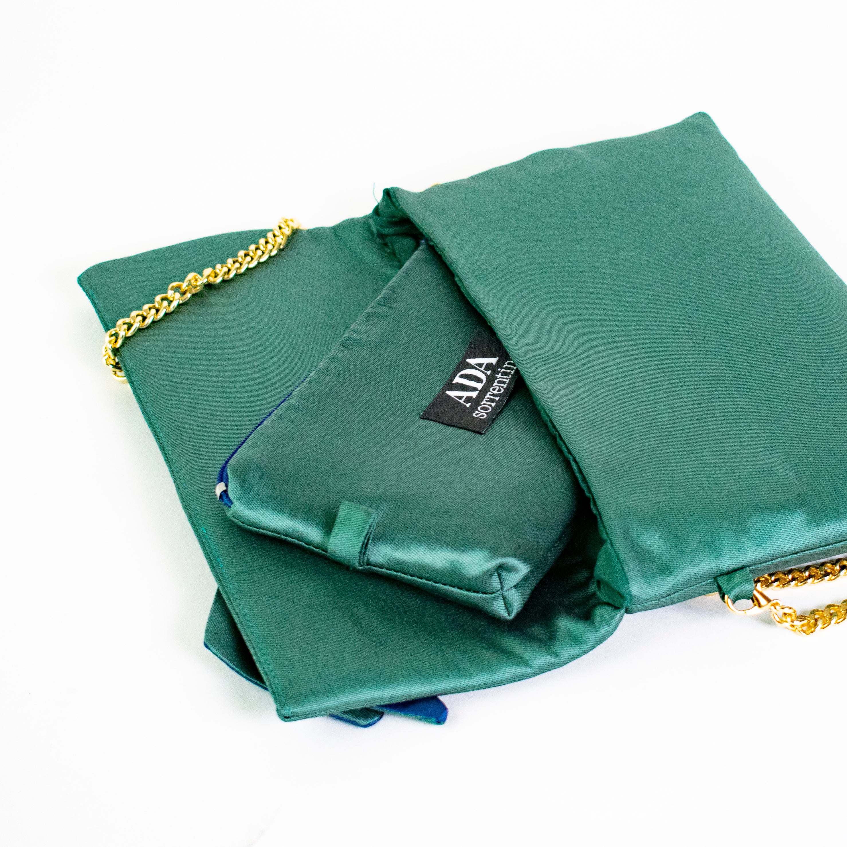Pochette verde con fiocco
